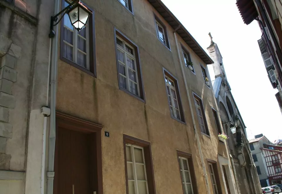 8/10 Rue Douer à Bayonne